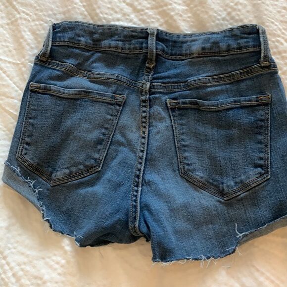 Booty shorts, old navy, size 4, cotton/polyester/spandex - Picture 2 of 7